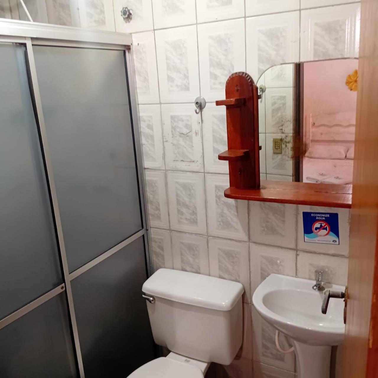 Pousada Gaivotas Do Guarau Peruibe Room photo